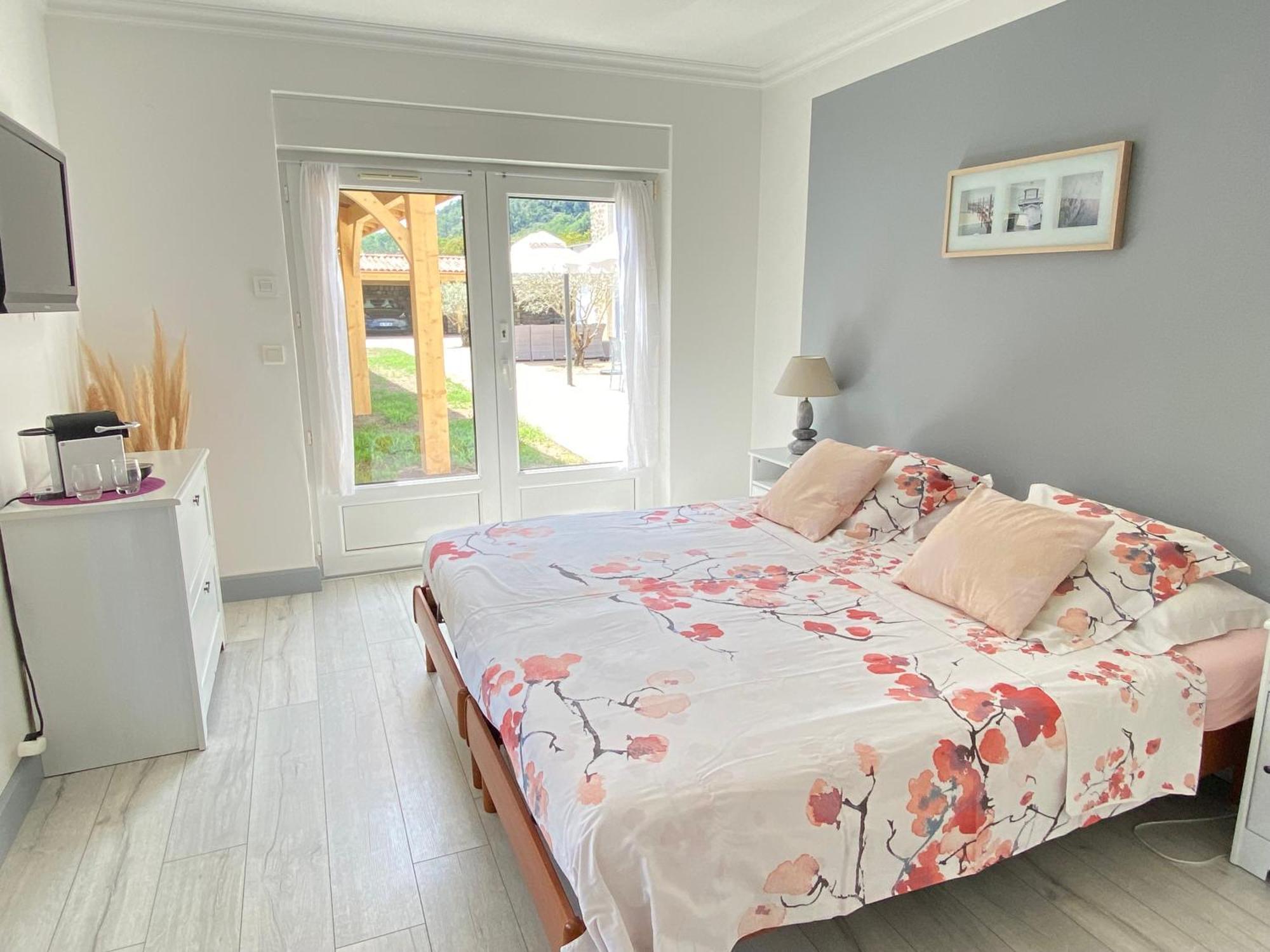 Bed and Breakfast Domaine Les Buis à Saint-Fortunat-sur-Eyrieux Extérieur photo