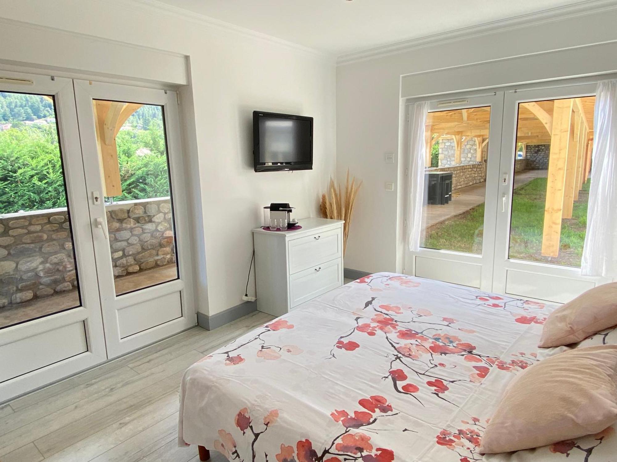 Bed and Breakfast Domaine Les Buis à Saint-Fortunat-sur-Eyrieux Extérieur photo